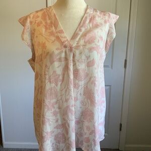 Cupcakes And Cashmere Floral Blouse, V-Neck, Soft Pink And White Medium